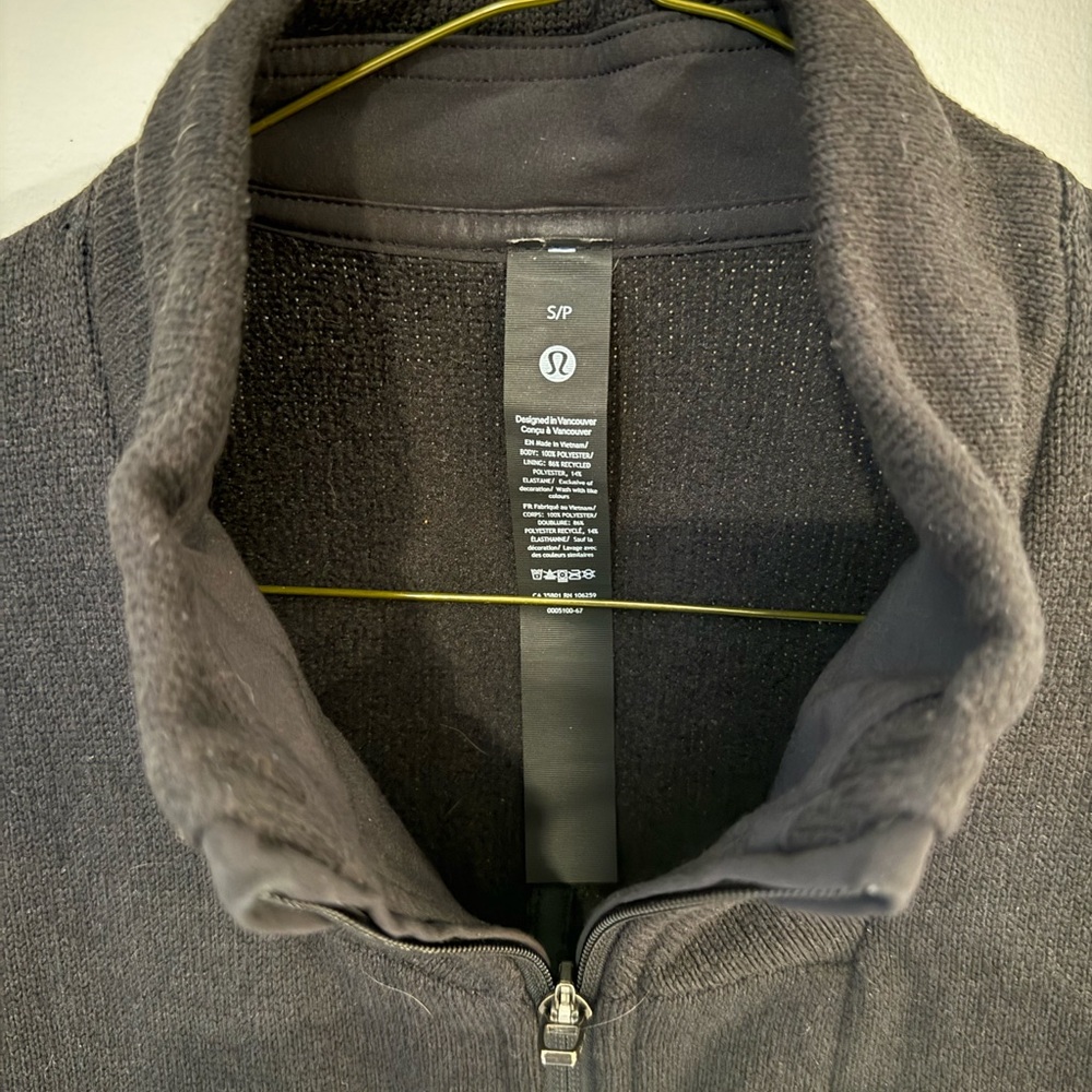 lululemon athletica Men's Charcoal Zip-Up Sweater - Picture 2 of 3